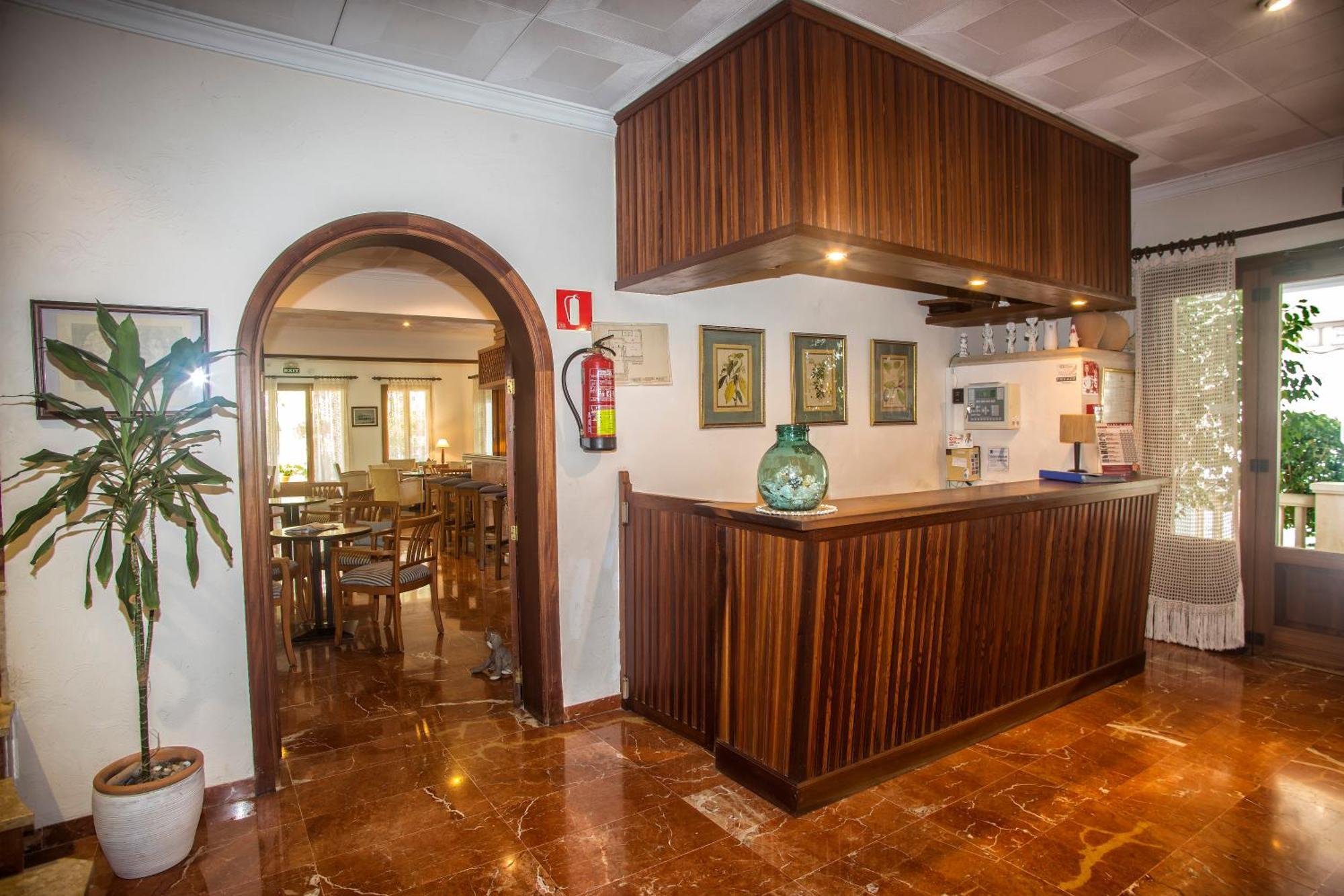 Hotel Martorell By Mhr Colonia de Sant Jordi Dış mekan fotoğraf