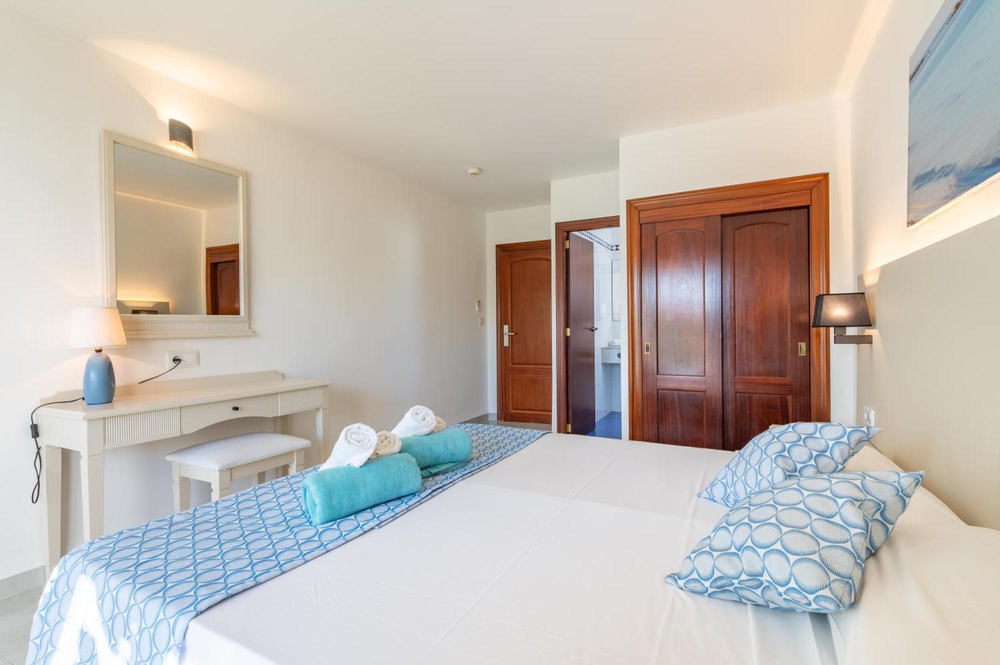 Hotel Martorell By Mhr Colonia de Sant Jordi Dış mekan fotoğraf