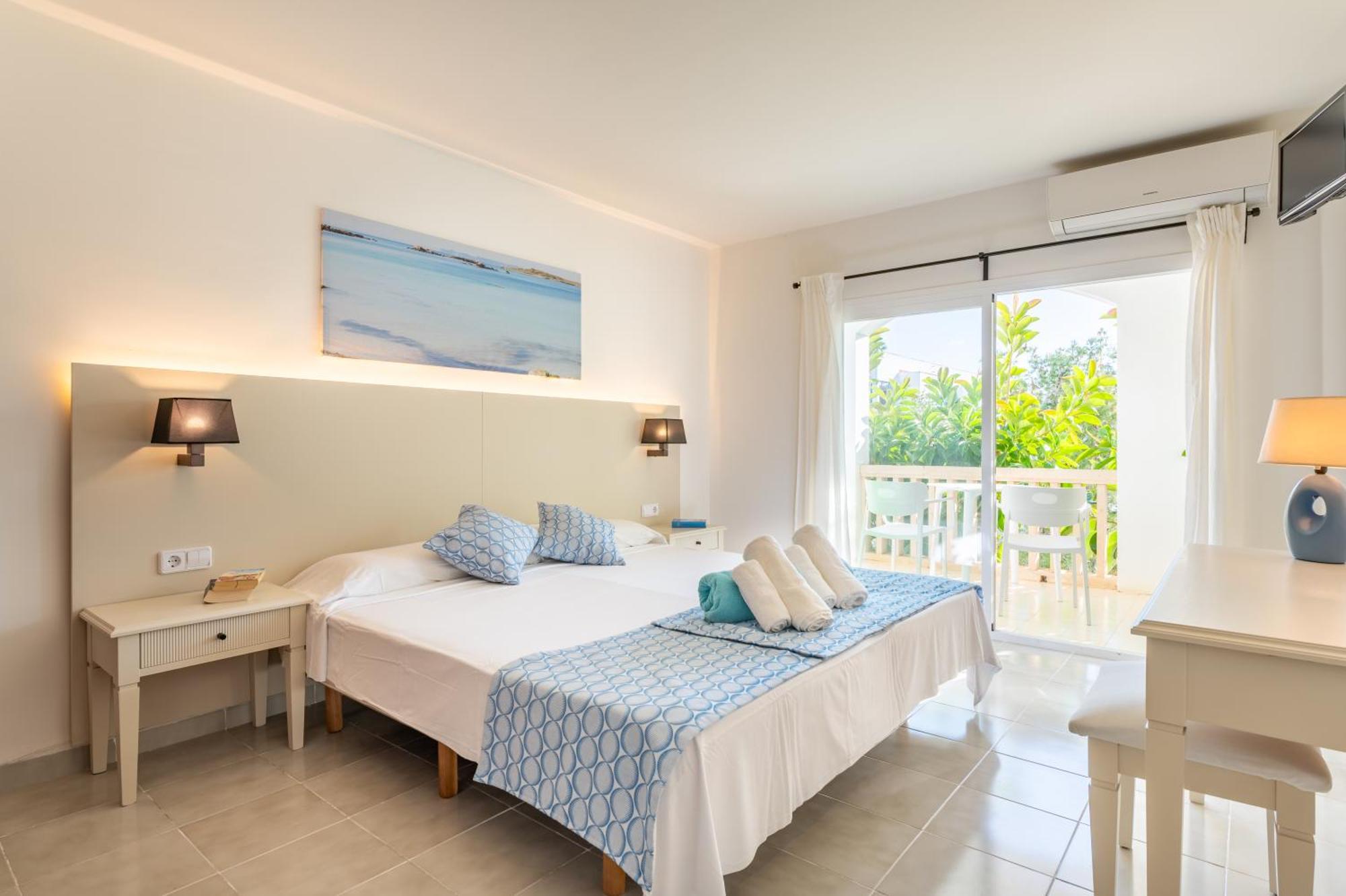 Hotel Martorell By Mhr Colonia de Sant Jordi Dış mekan fotoğraf