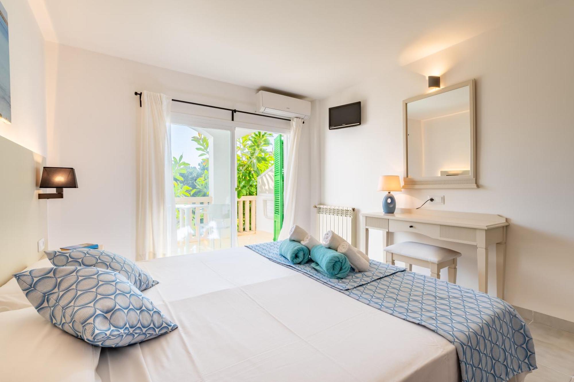 Hotel Martorell By Mhr Colonia de Sant Jordi Dış mekan fotoğraf